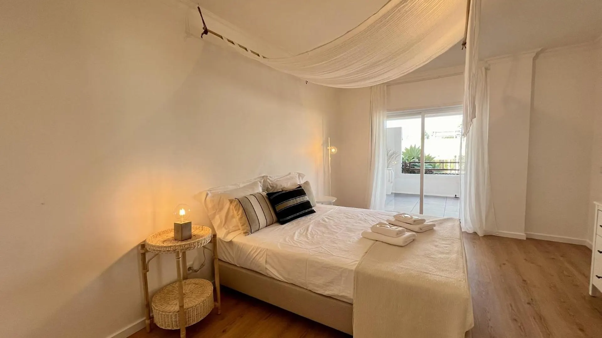Apartment Vilamoura Marina Charming With Pool By Homing
