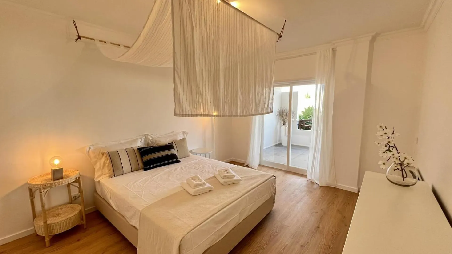 Apartment Vilamoura Marina Charming With Pool By Homing