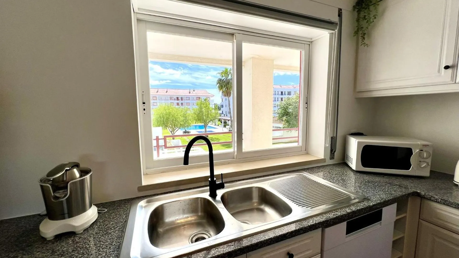 Vilamoura Marina Charming With Pool By Homing